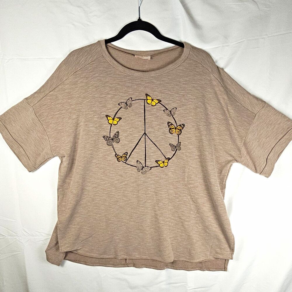 Hailey & Co Women's 2X Beige Embroidered Butterfly Peace Graphic Tee Plus
